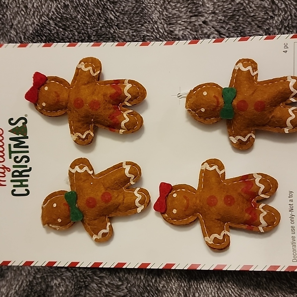Gingerbread Ornaments Set - Picture 3 of 5